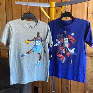 Jordan T-shirts Boys Medium 10/12